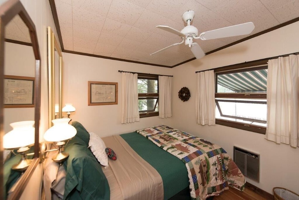 Sunset Lodge A Waterfront, Boathouse and Dock, Colton, NY St