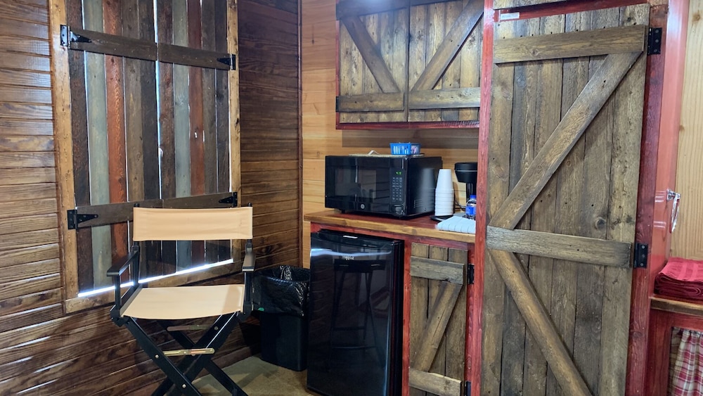 Newly Built Country Cabin Hike The Wichita Mountains Handicap