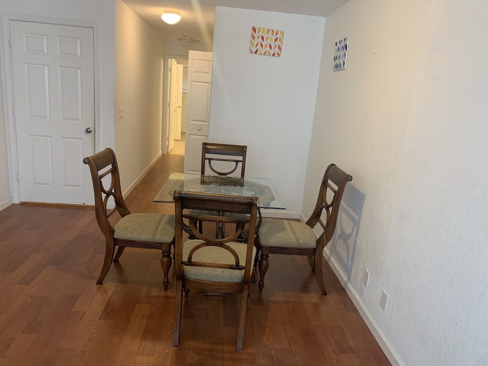 HOME IN GATED COMMUNITY CLOSE TO FORT LAUDERDALE BEACH