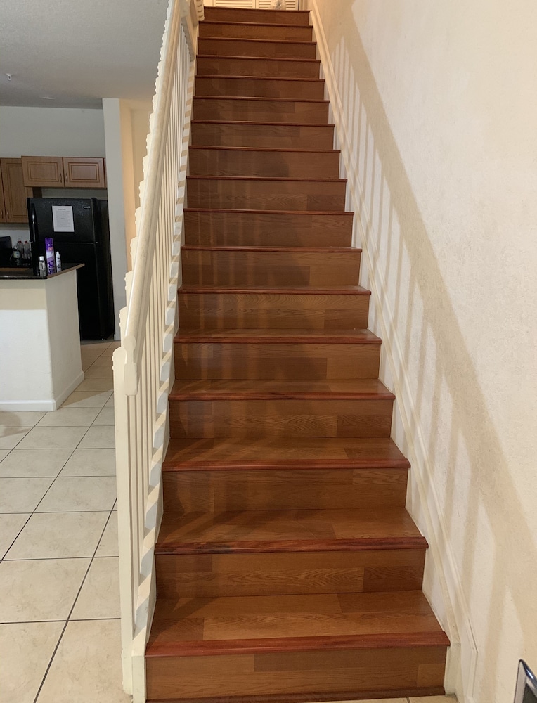 HOME IN GATED COMMUNITY CLOSE TO FORT LAUDERDALE BEACH