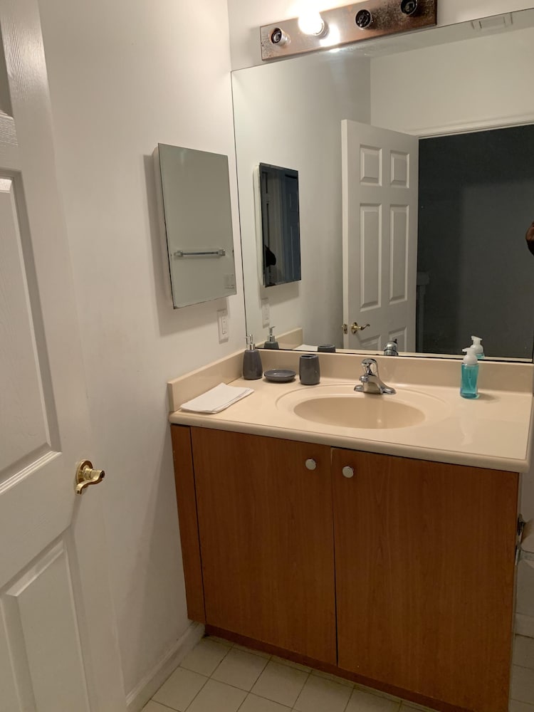 HOME IN GATED COMMUNITY CLOSE TO FORT LAUDERDALE BEACH