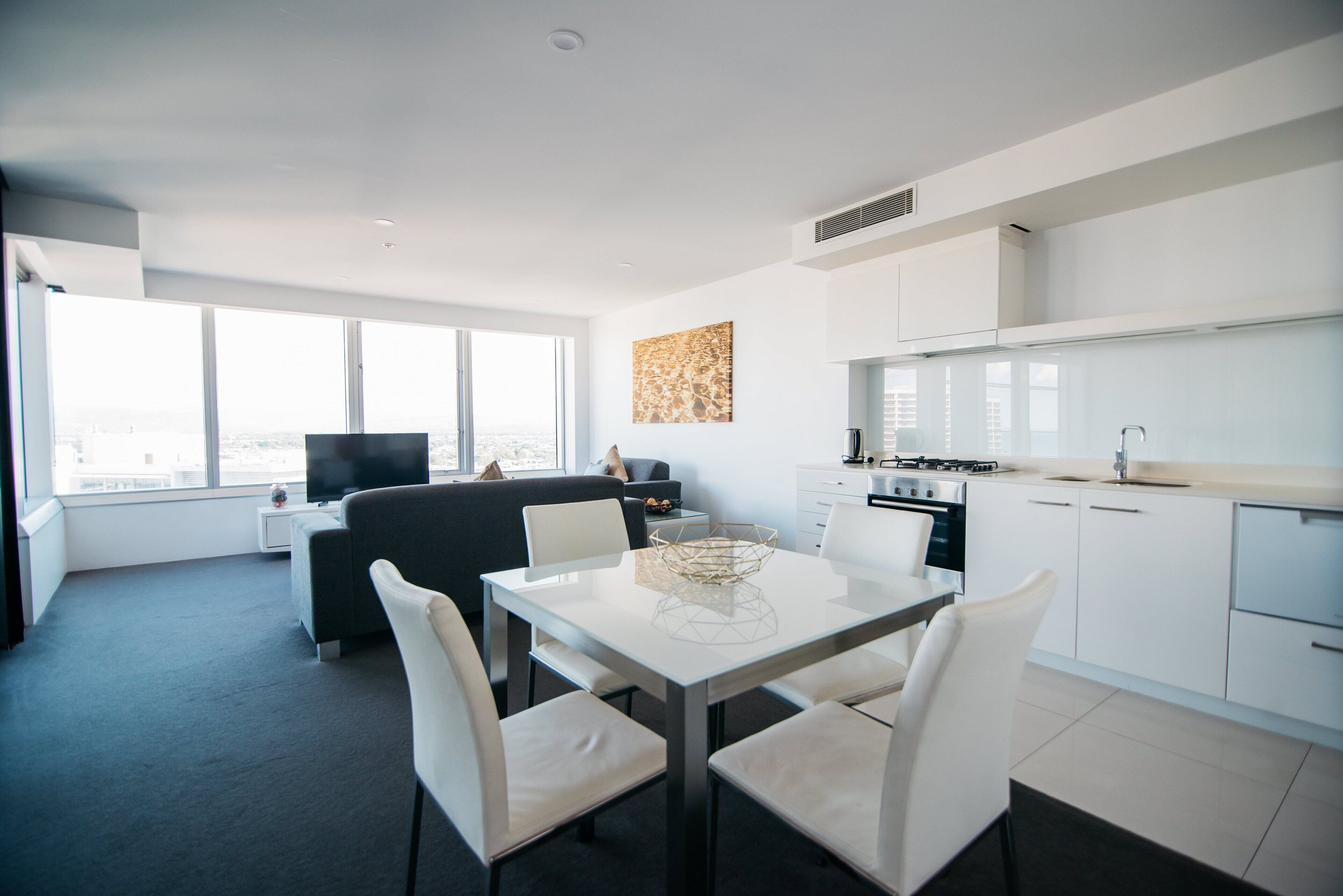 Great Cost Effective Apartment for Family Fun, Multiple Pools, Games Room, Cinema Room at Q1 Resort