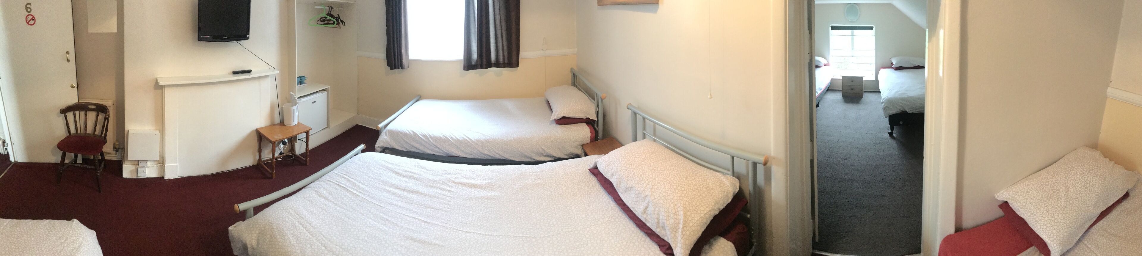 Basic Bed & Breakfast in a Village Public House in Aldershot in Aldershot, United Kingdom
