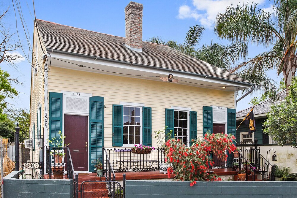 Creole Cottage One Block To French Quarter In New Orleans Hotel