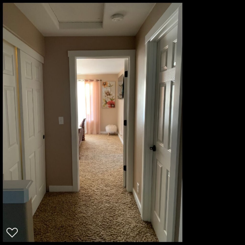 Beaverton OR, Four Season Area! Cozy, 3 bedrooms, near everything! Pets