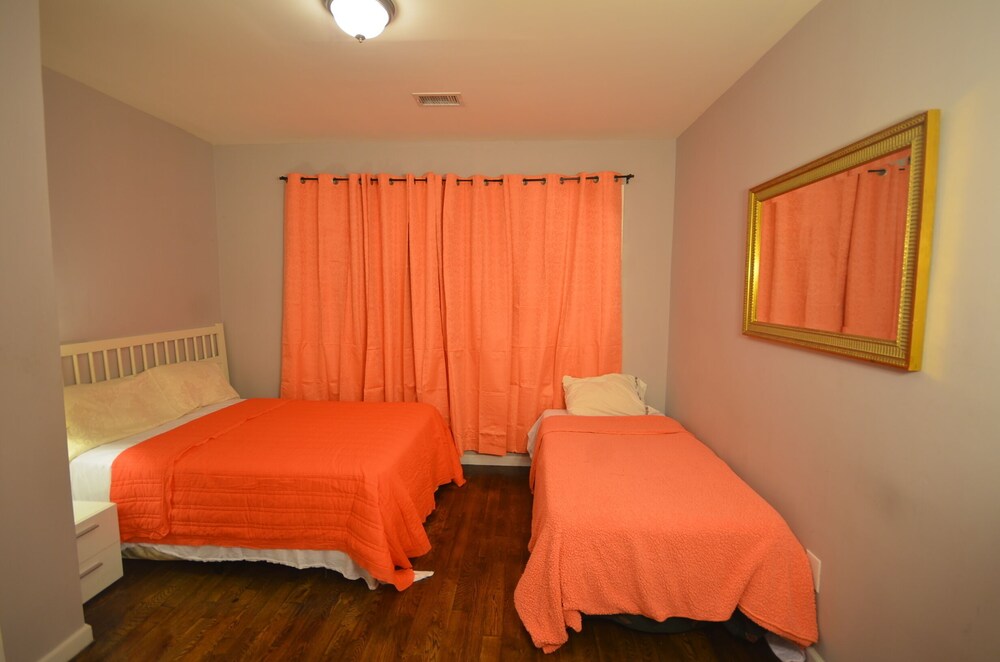 Subicca Newark Apt 1 2 Bedroom Private Apt Newark Nj Nyc