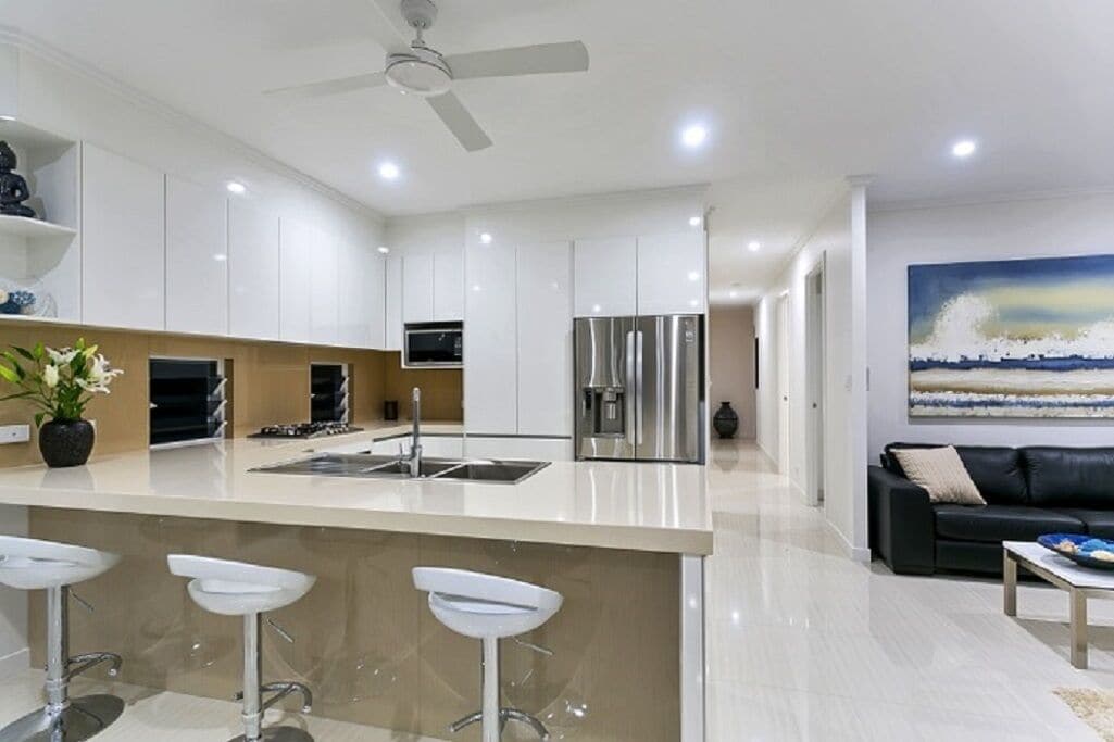 Azure Beach House Palm Cove