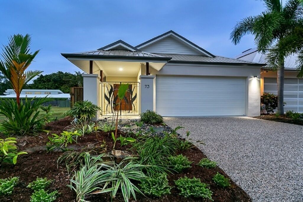 Azure Beach House Palm Cove
