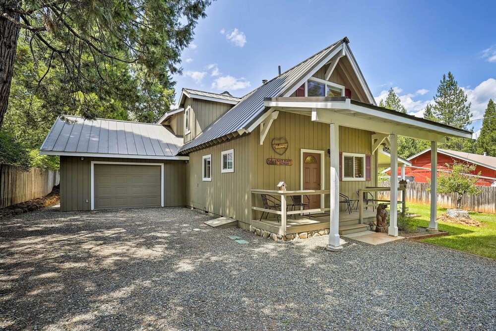 Cabin w/ Backyard Space ½ Mi to Trinity Lake!, Trinity Center Room Prices & Reviews Travelocity