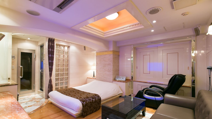 HOTEL D-WAVE Shinjuku - Adult Only