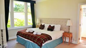 Egyptian cotton sheets, premium bedding, individually decorated