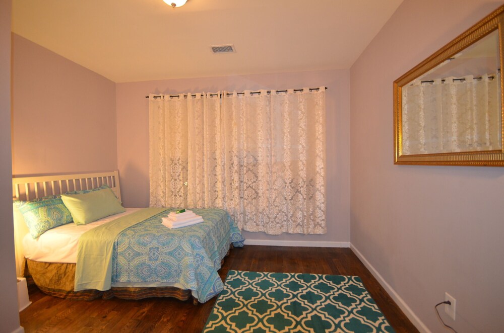 Subicca Newark Apt 2 2 Bedroom Private Apt Newark Nj Nyc