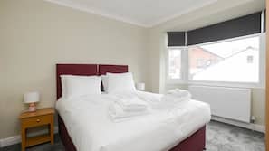 Iron/ironing board, free WiFi, linens