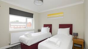 Iron/ironing board, free WiFi, linens