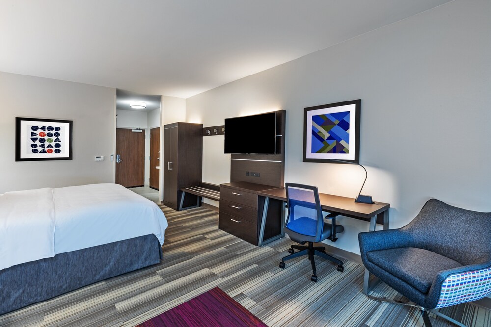 Holiday Inn Express & Suites Purcell, an IHG Hotel