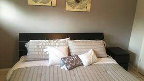 3 bedrooms, iron/ironing board, Internet, linens