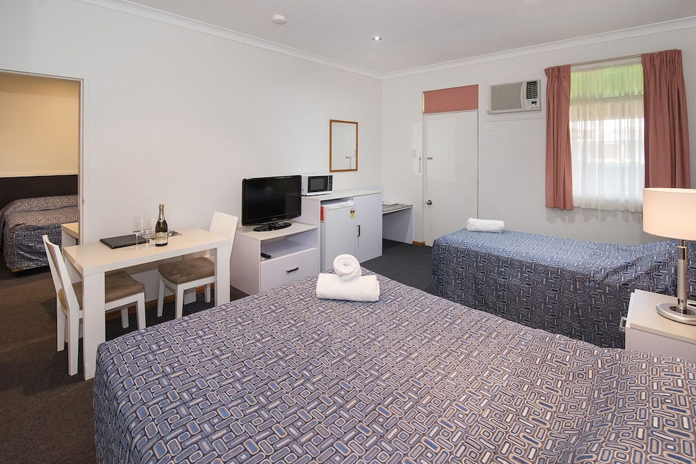 Dunsborough Town Units