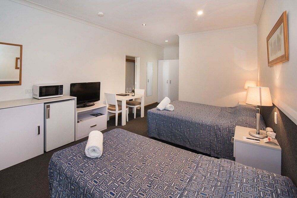 Dunsborough Town Units