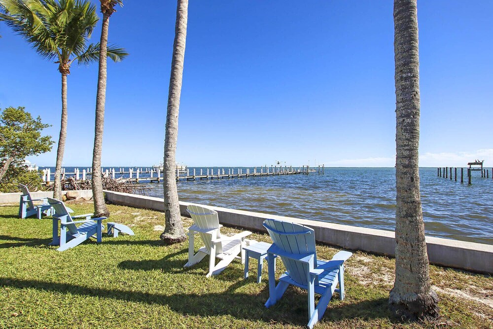 Captiva Cottage # 3 Bayfront 1 bedroom / 1 bath cottage