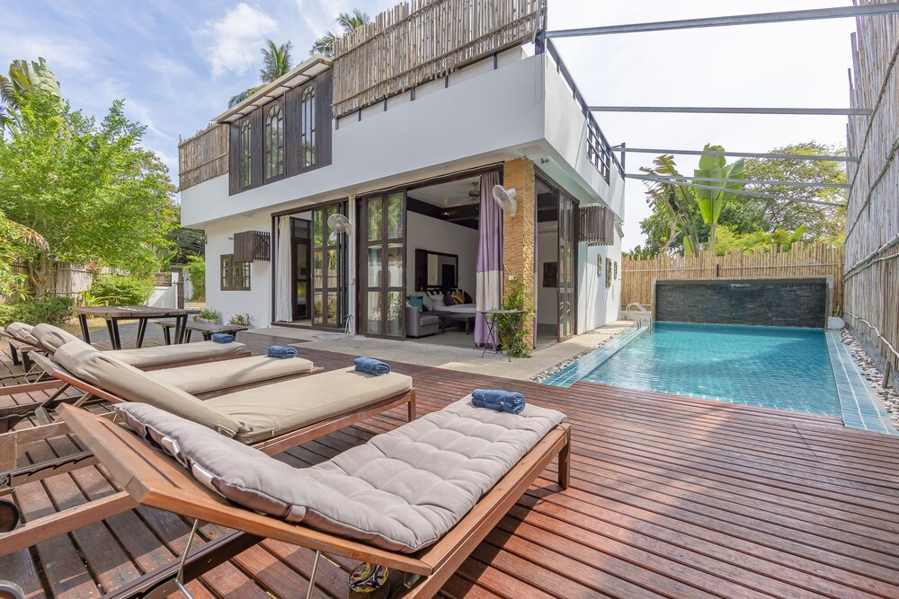 Two Adjacent Villas With Two Private Pools 5 Bedrooms - 