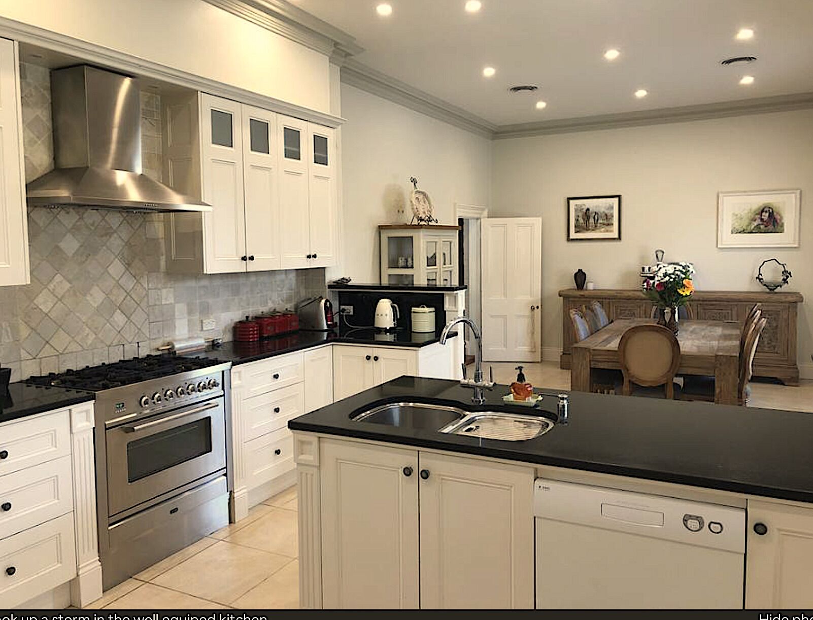 QUILTY HOUSE - 'Just a little bit special'