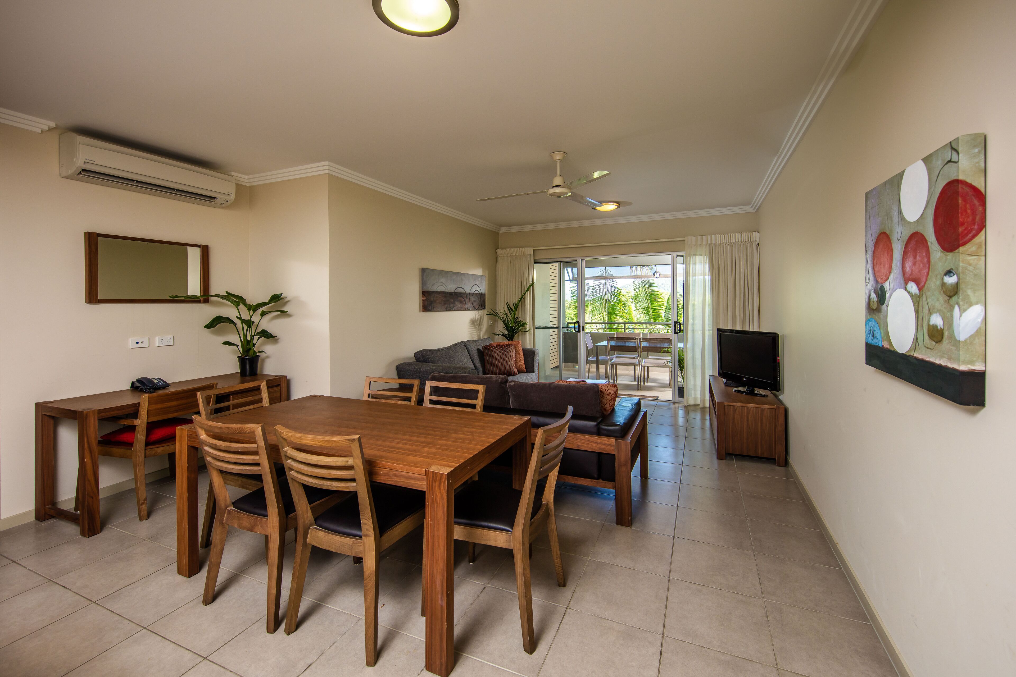 2 Bedroom, 2 Bathroom, fully self contained Family Apartment