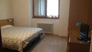 Kostenlose Babybetten, kostenloses WLAN, Bettwäsche, Barrierefreiheit