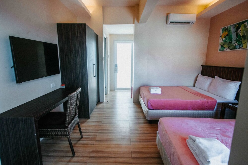 Brisa Marina Beach Resort In Morong Hotel Rates Reviews On Orbitz