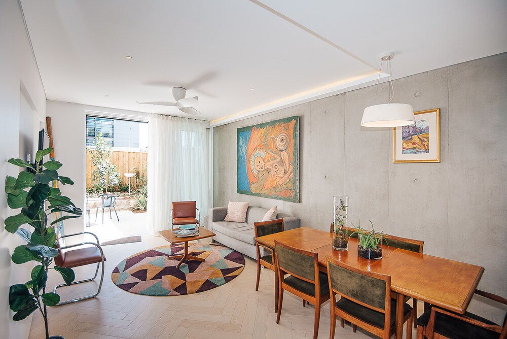 Urban Rest - The Fern Apartments