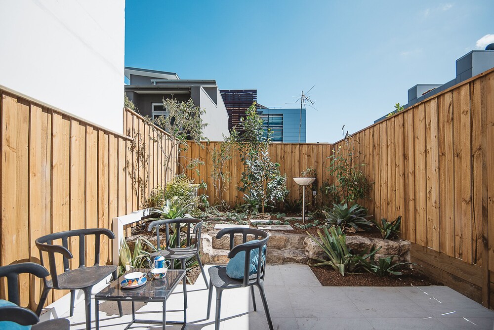 Urban Rest - The Fern Apartments