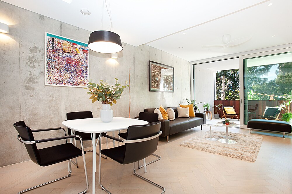 Urban Rest - The Fern Apartments