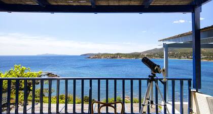 Mare Sounio beachfront iconic templeview by VillaRentalsgr