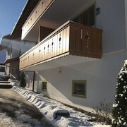 Top 10 Hotels Closest To Evangelisch Lutherische Kirchengemeinde