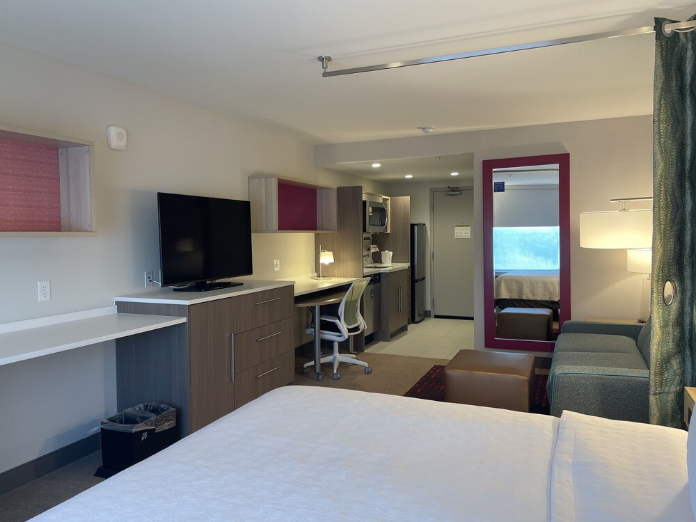 Home2 Suites by Hilton Phoenix Airport North, AZ