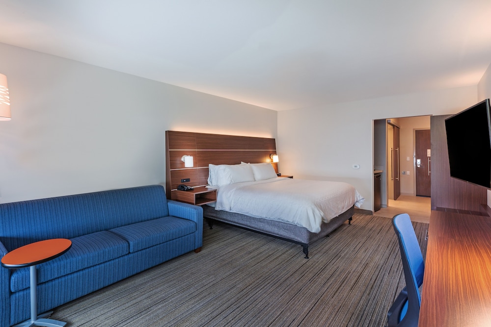 Holiday Inn Express & Suites Parsons, an IHG Hotel