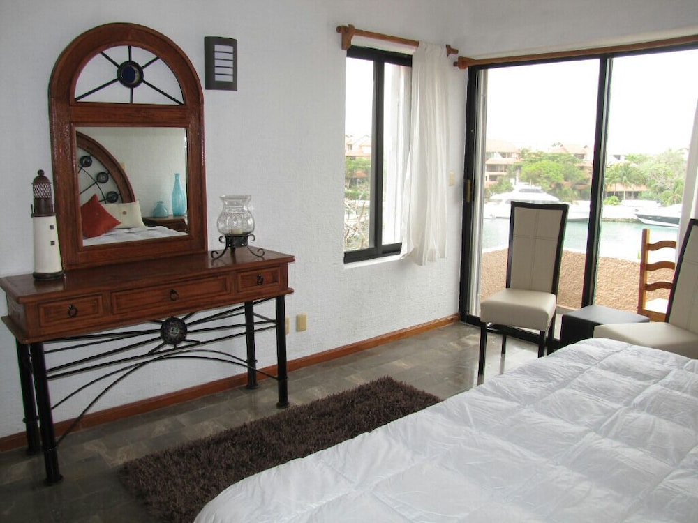 New Listing Riviera Maya Beautiful 2 Bedroom Marina Ocean Views Puerto Aven In Puerto Aventuras Hotel Rates Reviews On Orbitz Berlitz riviera maya, cancún, mexico. orbitz