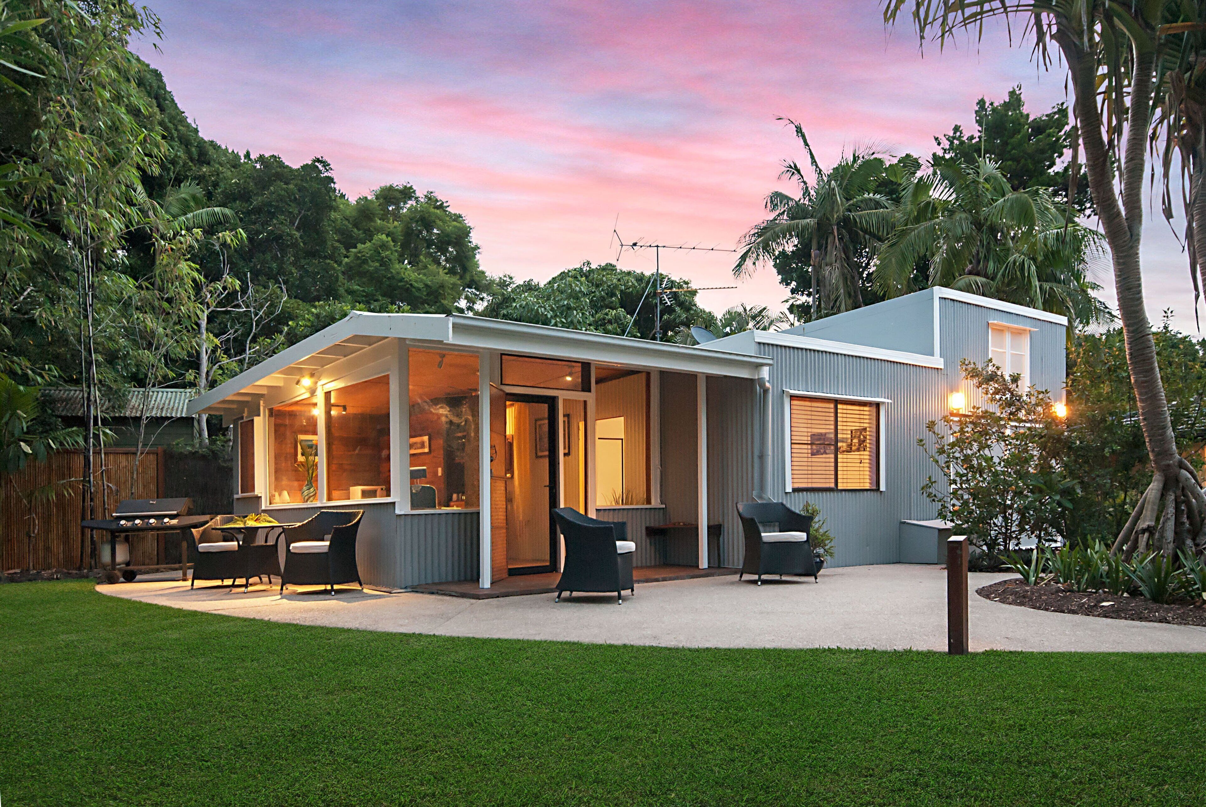 Tropical Private Guesthouse in Byron Bay