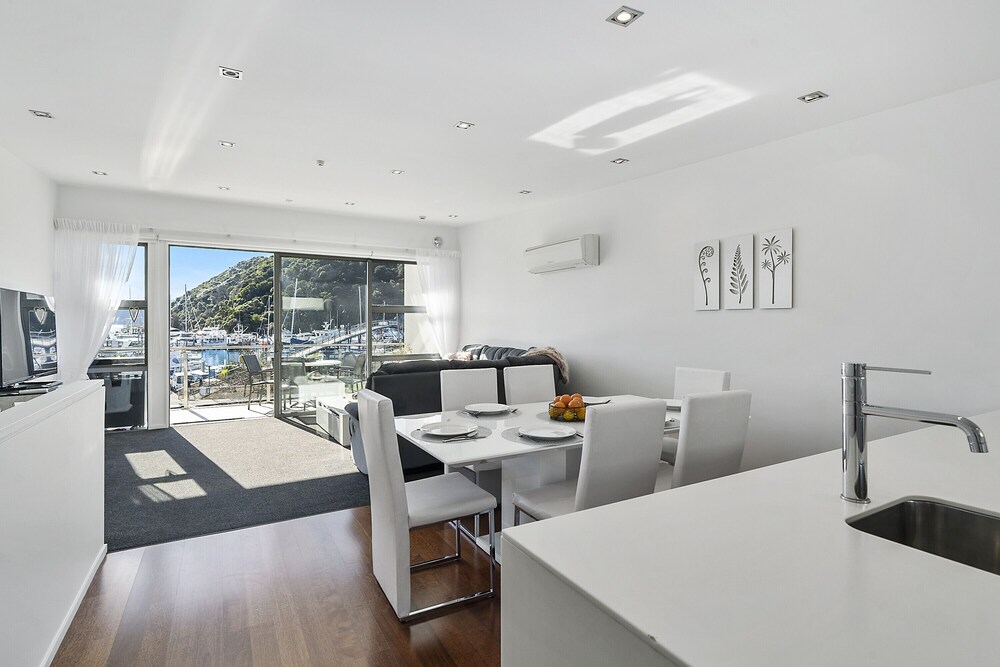 Number 4 on The Moorings Picton Holiday Apartment Deals & Reviews