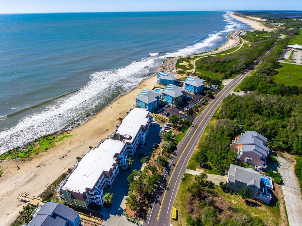 Ocean Dunes 2002: 2 BR / 2 BA condo in Kure Beach, Sleeps 7