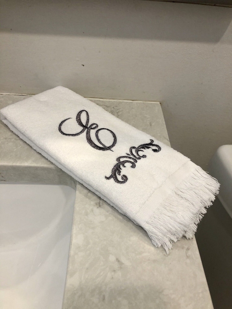 Estrada's Cozy Vacation Home Near Hollywood Beach