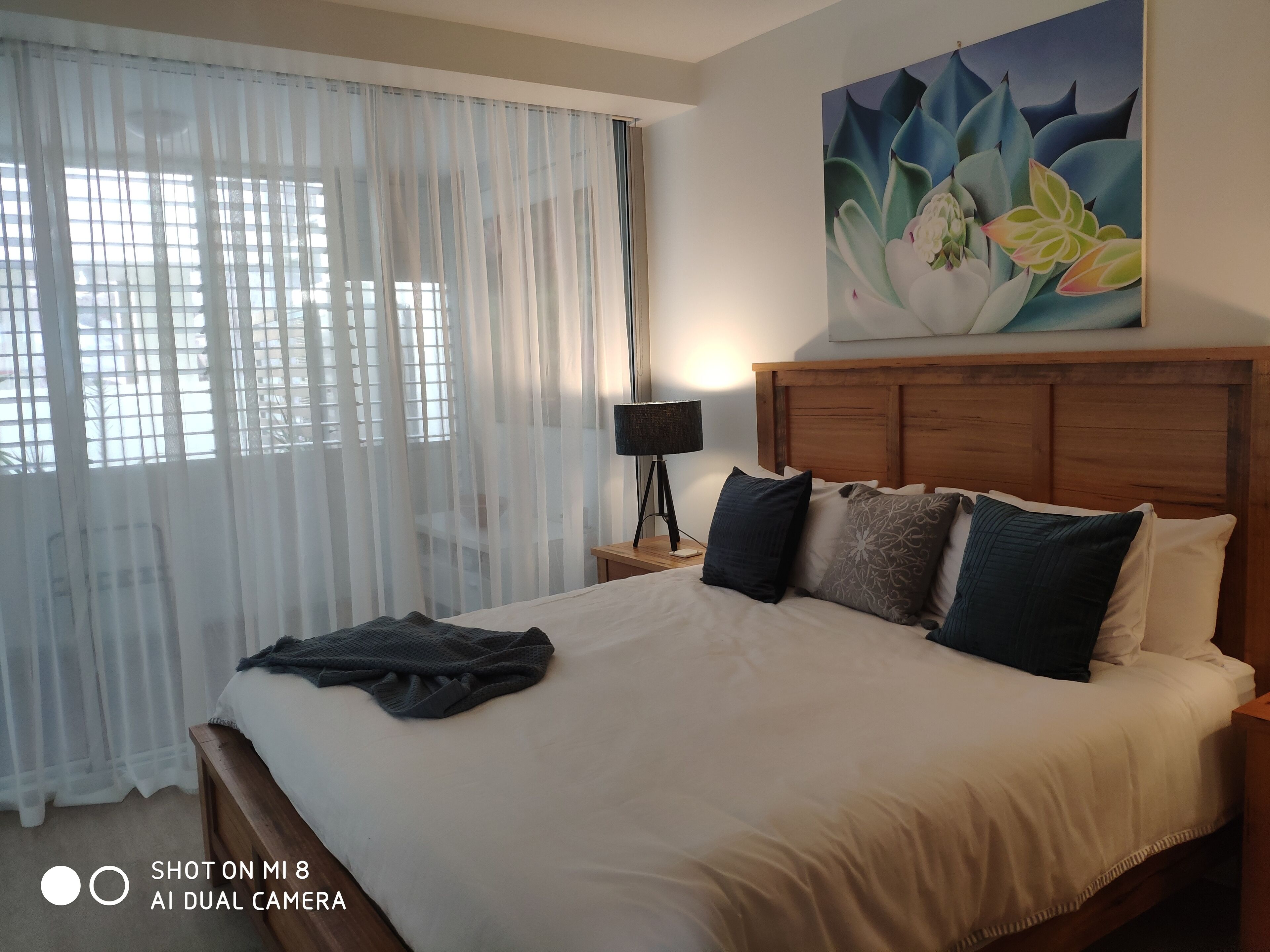 Best at Bright Point 4 Bedroom Absolute Waterfront Apartment