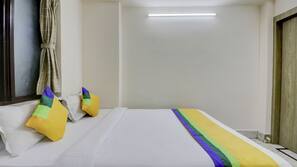Iron/ironing board, free WiFi, linens