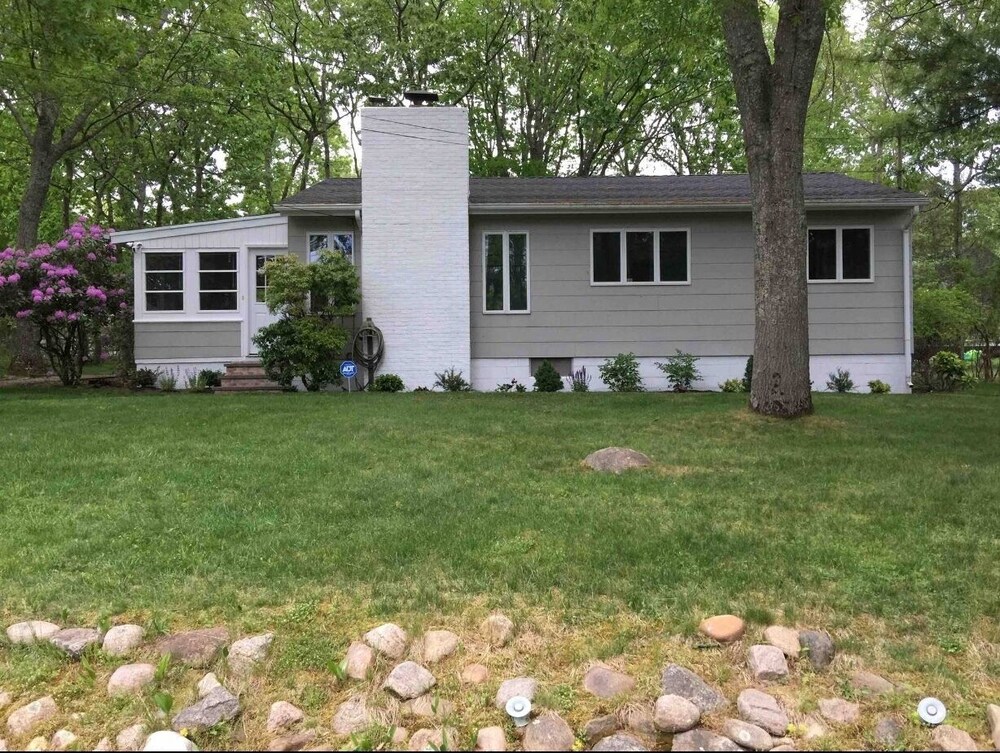 Cottage Near The Beach In Sag Harbor In Sag Harbor Hotel Rates
