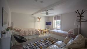 Iron/ironing board, free WiFi, linens