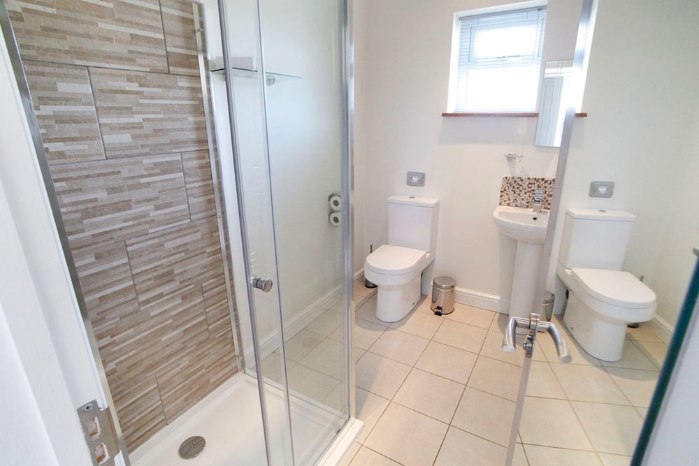 The Estuary Bar and Rooms