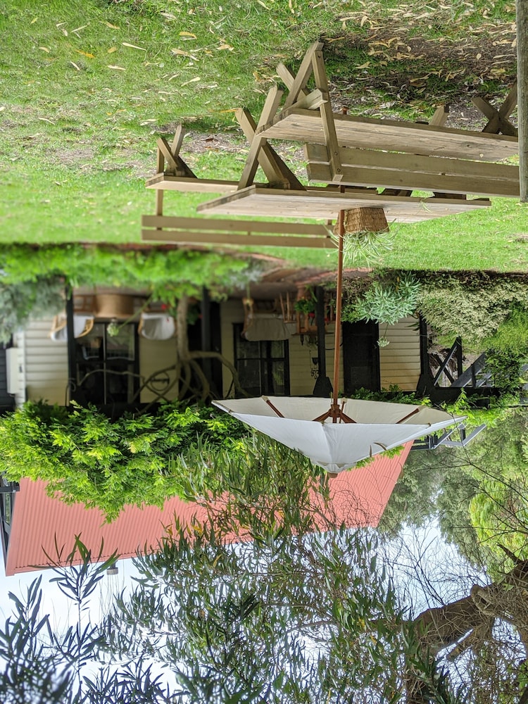 La Grange at Poppa Downs on the Mornington Peninsula