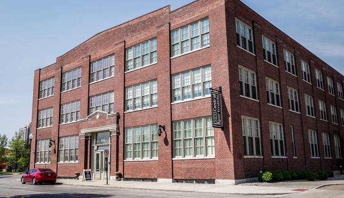 Frontdesk 1010 Central Apts Downtown Indy In Indianapolis In Expedia Frontdesk 1010 Central Apts Downtown Indy In Indianapolis In Expedia