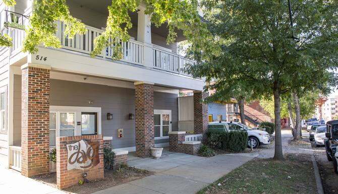 Frontdesk Davy Apts Noda District Charlotte Nc In Charlotte Nc Expedia Frontdesk Davy Apts Noda District Charlotte Nc In Charlotte Nc Expedia