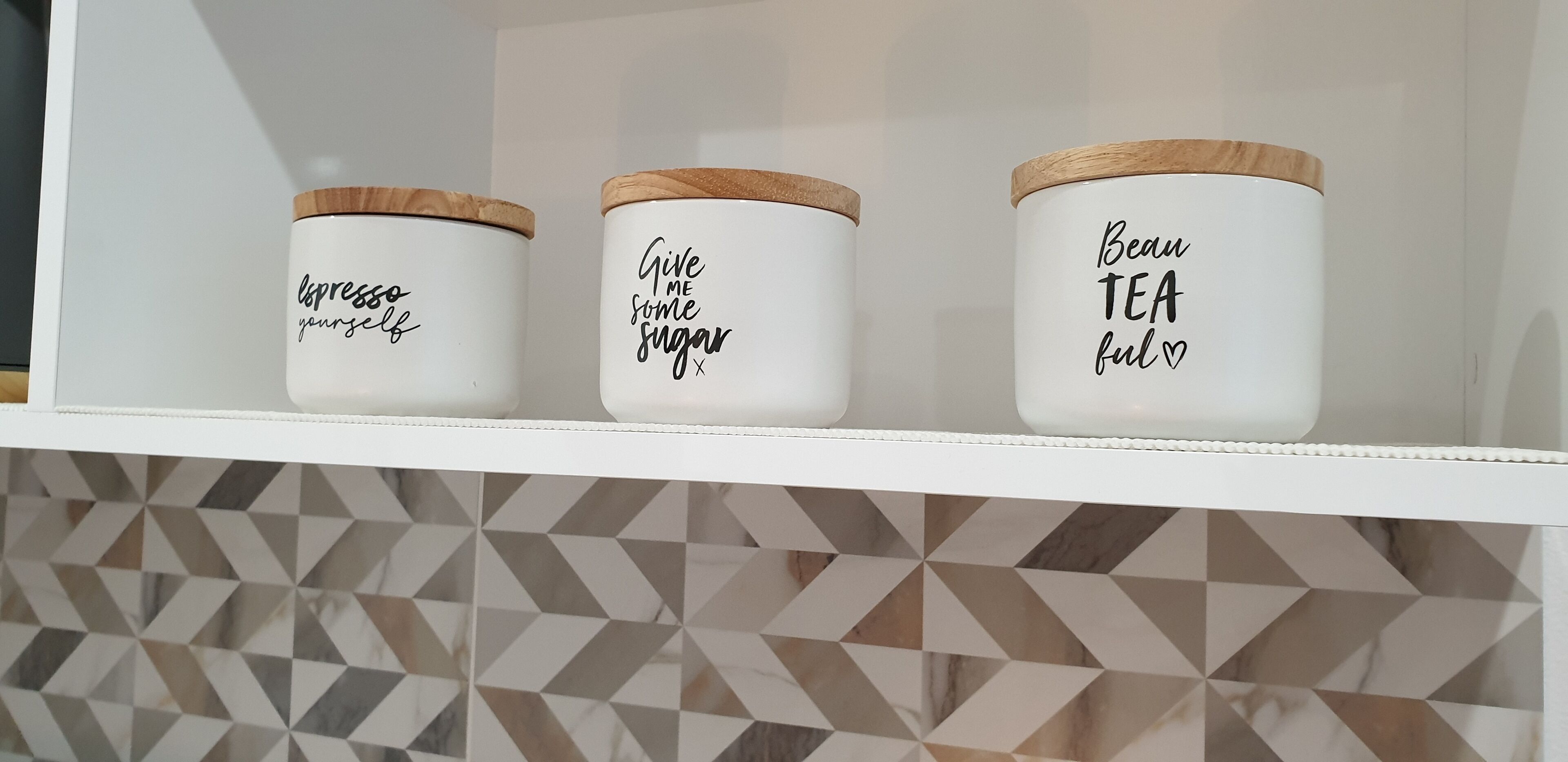 ? 221 Ocean View Resort Suite ?