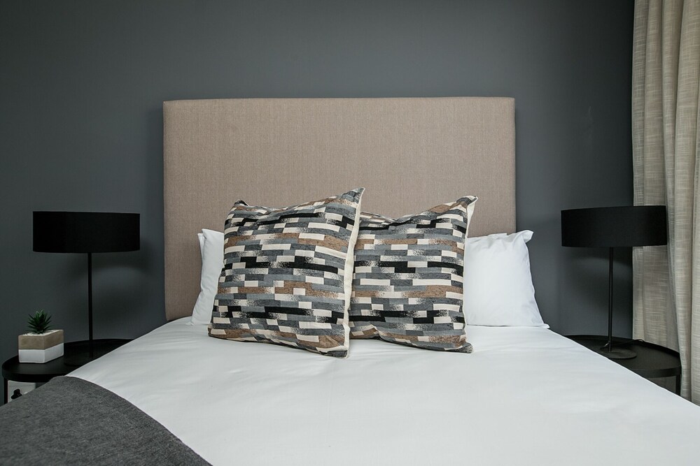 The Tyrwhitt Rosebank Johannesburg Zaf Lastminute Co Nz